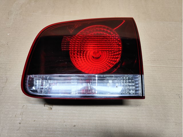 Фара задня права внутрішня 7L6945094T VAG