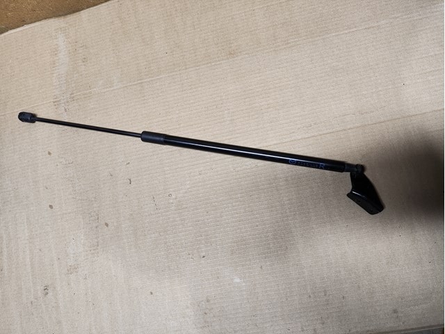 Стійка задніх дверей BHN962620A MAZDA