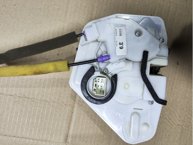 Замок дверей водія BHS259310A MAZDA