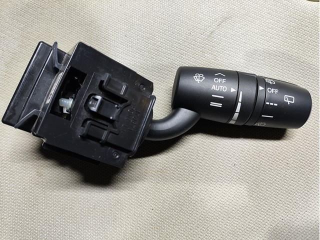 Перемикач підрульовий, правий KS0466128 MAZDA