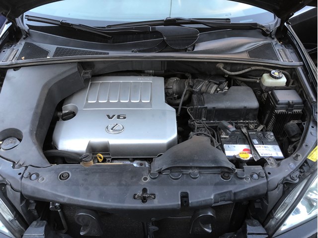 Накладка верхня передній панелі / супорта радіатора 5329548010 TOYOTA