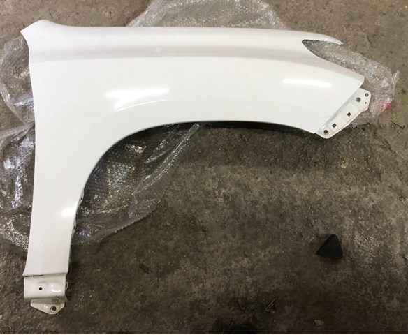 Переднє праве крило 5381160A90 TOYOTA
