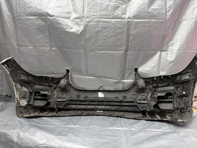 Кожух бампера переднього 51119492878 BMW