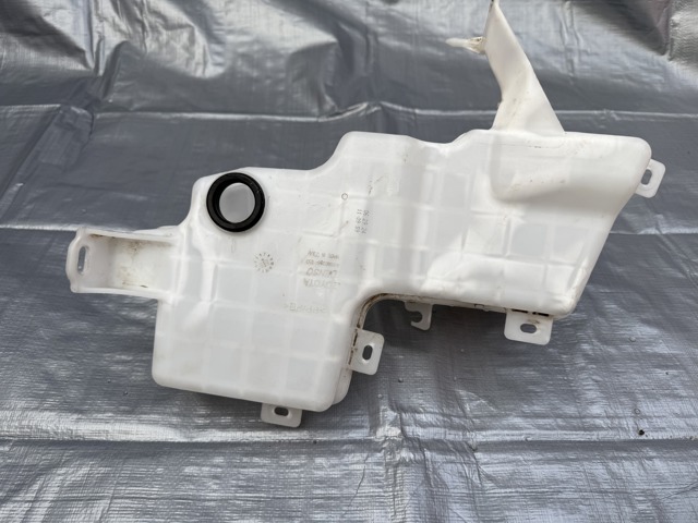 Бачок омивача лобового скла 853150E240 TOYOTA