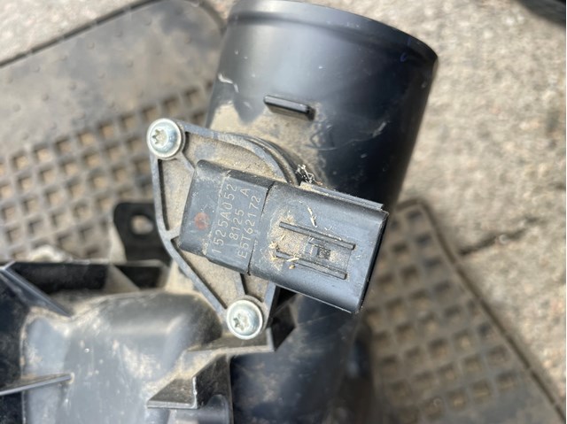 Датчик витрати повітря 1525A052 MITSUBISHI