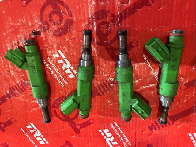 Форсунка паливна 2325036010 TOYOTA