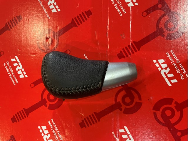 Рукоятка важеля КПП 2410A055XA MITSUBISHI