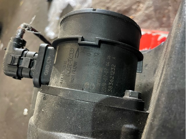 Датчик масової витрати повітря 281642F610 HYUNDAI