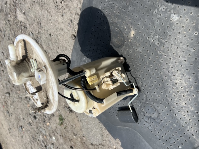 Електробензонасос 311102V210 HYUNDAI