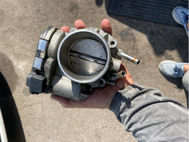 Дросільна заслінка в зборі 351002G710 HYUNDAI
