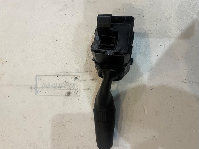 Перемикач підрульовий, правий 35256TA0A12 HONDA