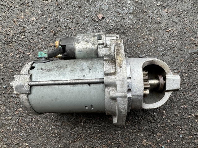 Стартер автомобільний 361002S010 HYUNDAI