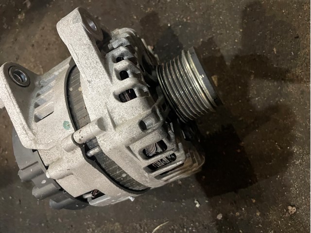 Генератор автомобільний 373002G855 HYUNDAI