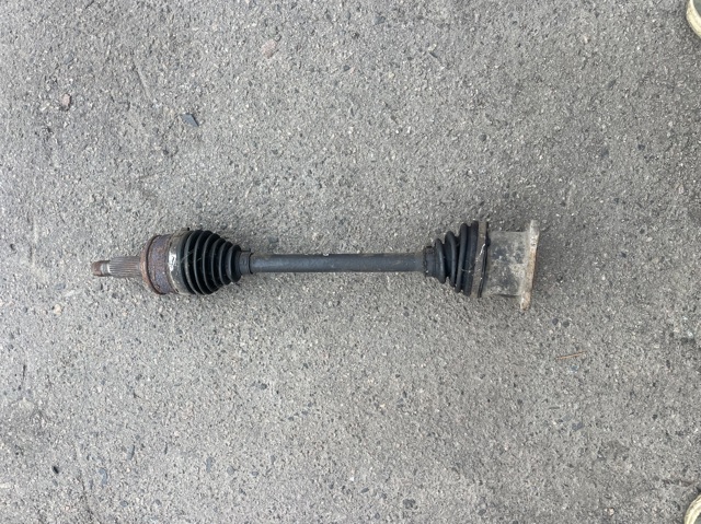 Напіввісь задня 4410565J10 SUZUKI
