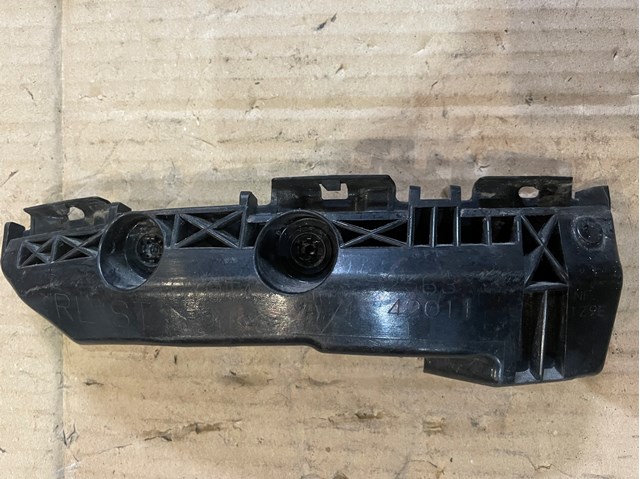 Направляюча заднього бампера, ліва 5256342011 TOYOTA