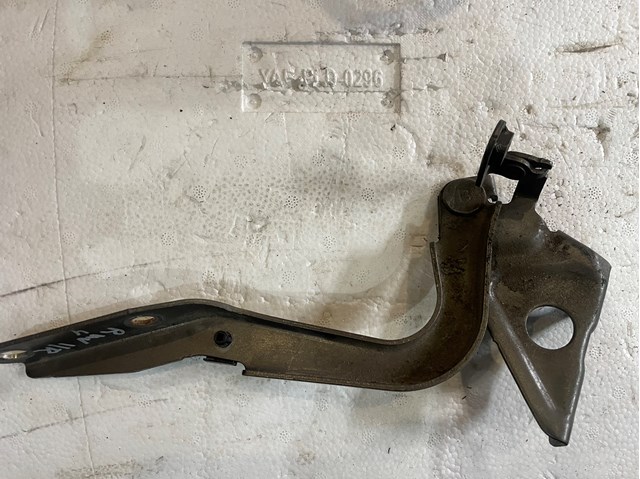 Завіса капота права 5341042060 TOYOTA