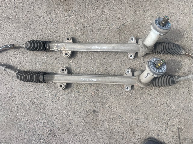 Рульова рейка 565003V010 HYUNDAI