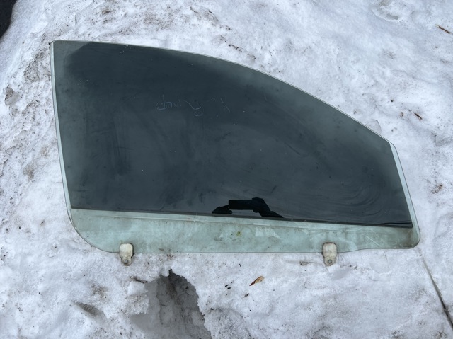 Скло пасажирських дверей 5706A358 MITSUBISHI