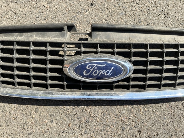 Облицювання радіатора 7S718200A FORD