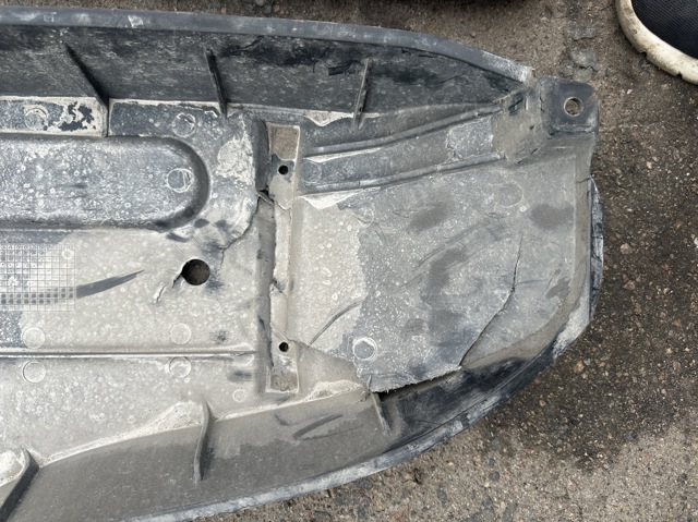 Захист днища, задній лівий 841373Q000 HYUNDAI