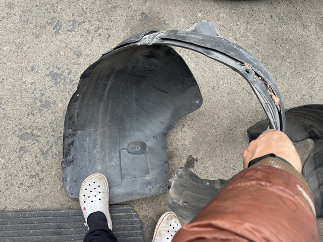 Підкрилок передній лівий 86811GI000 HYUNDAI