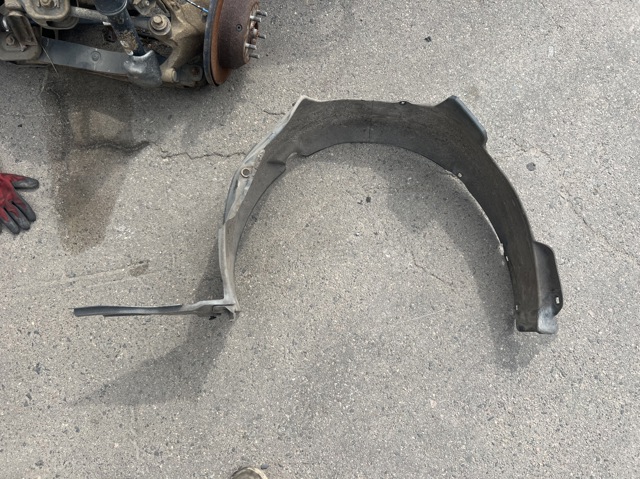 Підкрилок передній правий 868123X700 HYUNDAI