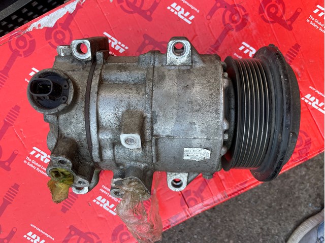 Насос кондиціонера 8831033250 TOYOTA