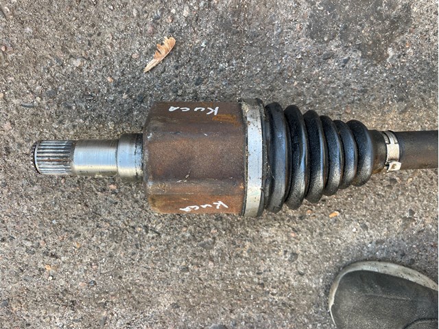 Піввісь передня ліва 8V413B437AC FORD