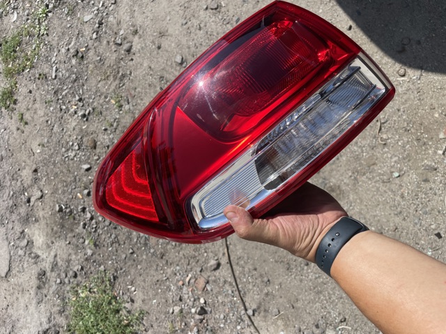 Задній лівий зовнішній ліхтар 92401C6000 HYUNDAI