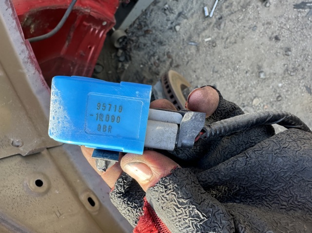 Зумер парктроніка/безключового доступу 957101R000 HYUNDAI