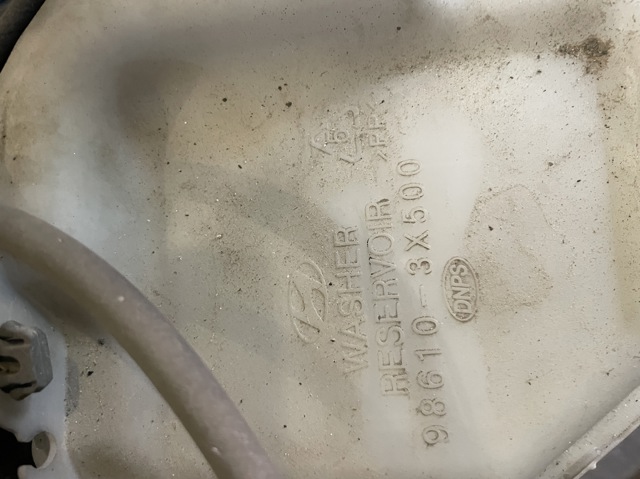 Водяний бачок омивача скла 986103X500 HYUNDAI