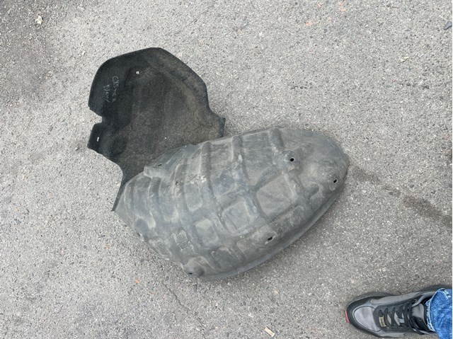 Підкрилок задній правий KB7W561H1A MAZDA