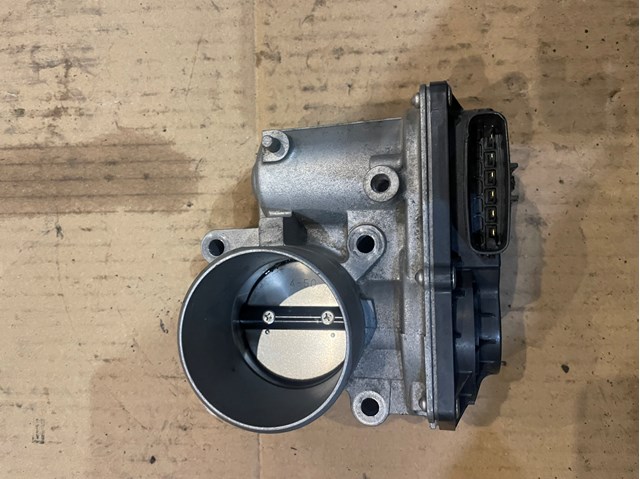 Блок дросельної заслінки P50113640 MAZDA