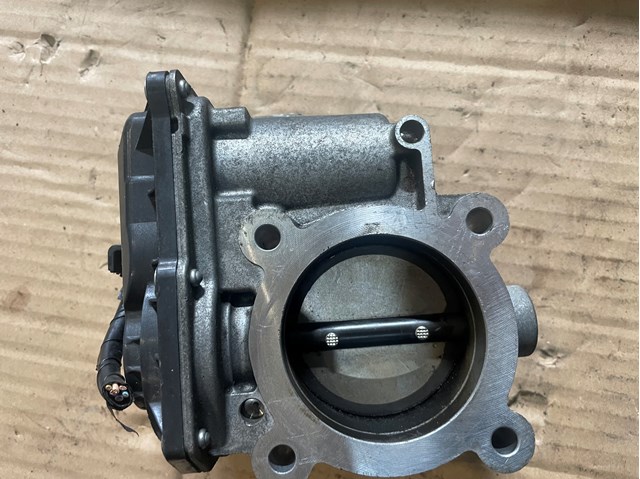 Блок дросельної заслінки PY0113640A MAZDA