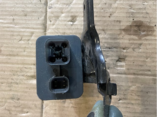 Реле передпускового підігрівача SH0118650 MAZDA