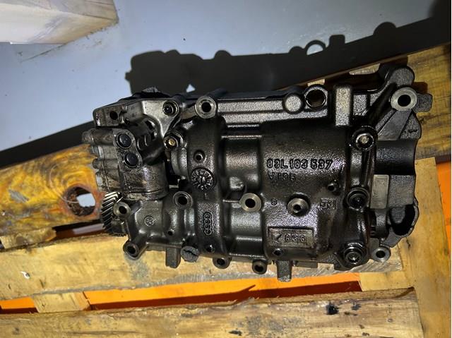 Насос масляний 03L103537 VAG