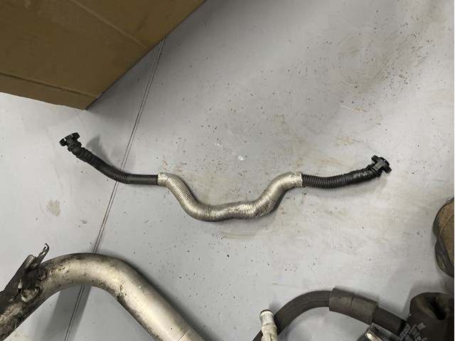 Трубка відводу картерних газів 059103209D VAG