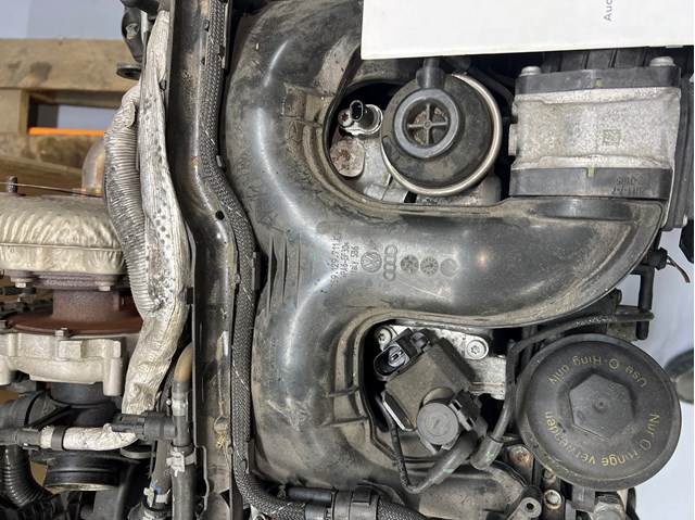 Колектор впускний 059129711CF VAG