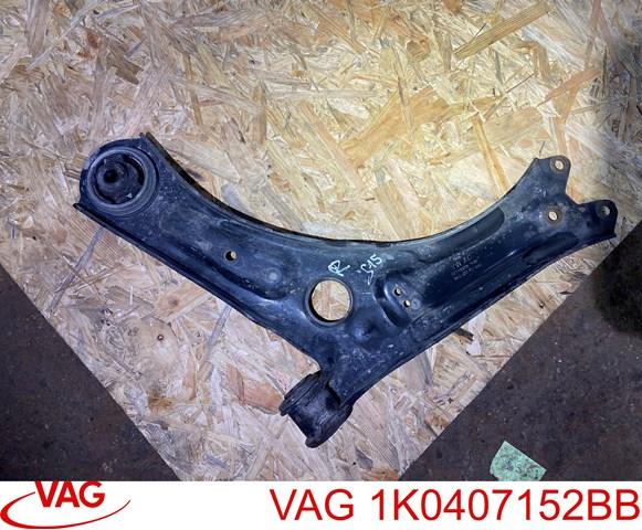 Правий важіль передній нижній підвіски 1K0407152BB VAG