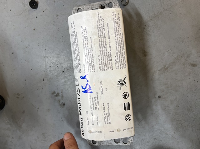 Установка подушки безпеки пасажира 1K0880204N VAG
