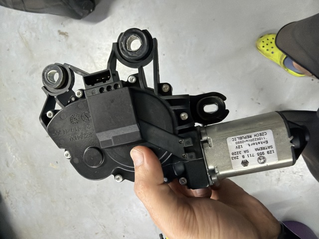 Задній механізм склоочисника 1Z9955711B VAG