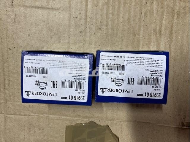 Сайлентблок нижнього важеля передньої підвіски 2991601 LEMFORDER