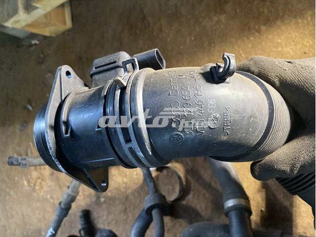 Патрубок повітряний, вихід повітряного фільтра 3C0129654M VAG