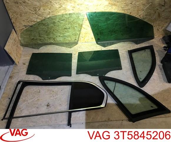 Скло задньої двері правої 3T5845206 VAG