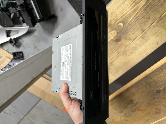 Магнітола 4G0035192H VAG