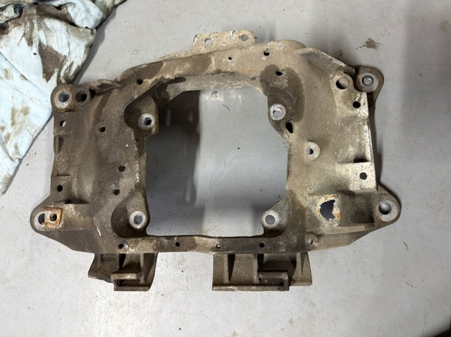 Кріплення кпп 4G0399263R VAG