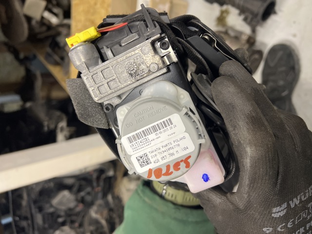Ремені безпеки 4G8857706M VAG