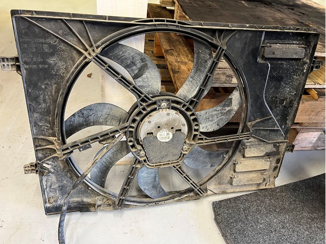 Вентилятор охолодження 5Q0121203BT VAG