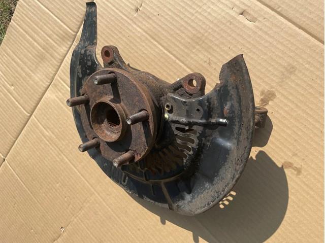 Цапфа передня ліва 4321248010 TOYOTA