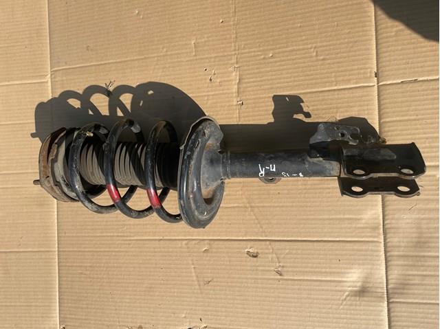 Амортизатор передньої підвіски 4851080372 TOYOTA